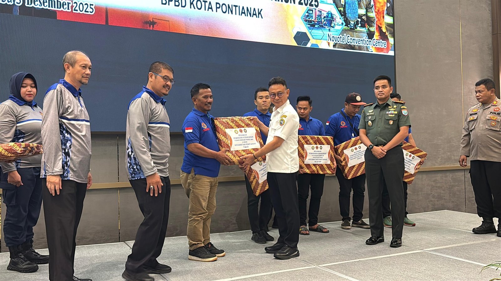 Wali Kota Pontianak Apresiasi Semangat Relawan Damkar Jalankan Tugas Kemanusiaan