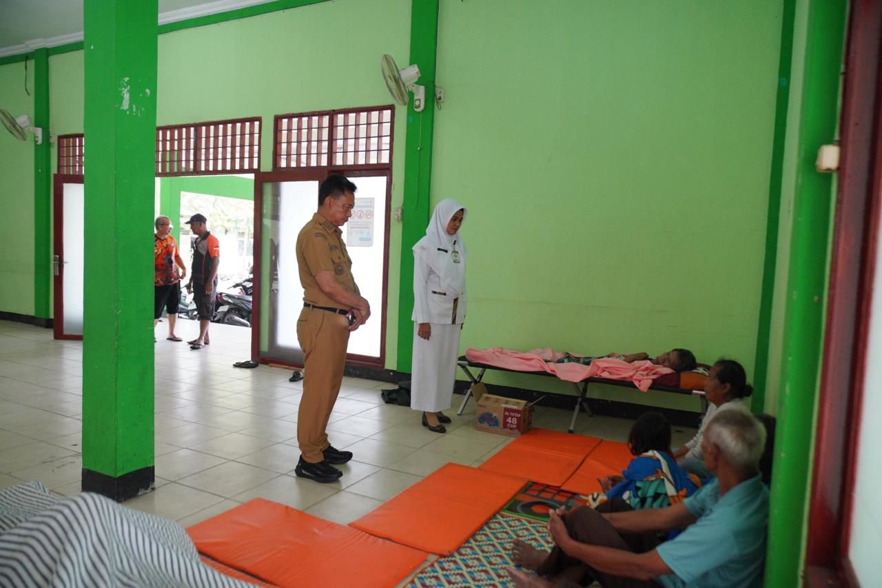 21 Warga Pontianak Barat Diungsikan Dampak Banjir Rob Lanjutan, Edi Kamtono: Keselamatan Jiwa Prioritas Utama