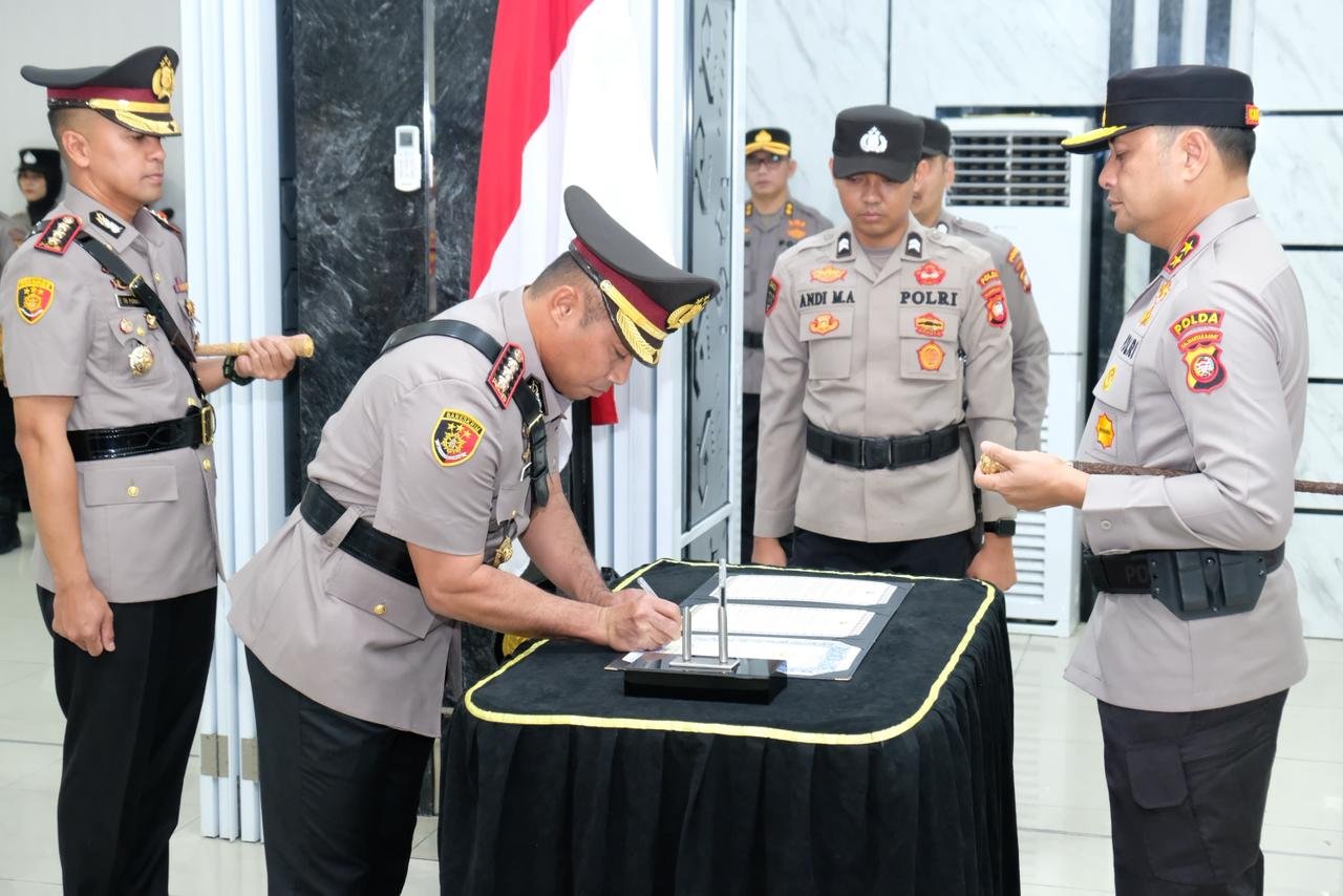 Jabatan Kapolresta Pontianak Berganti, dari Kombes Suyono kepada Kombes Endang