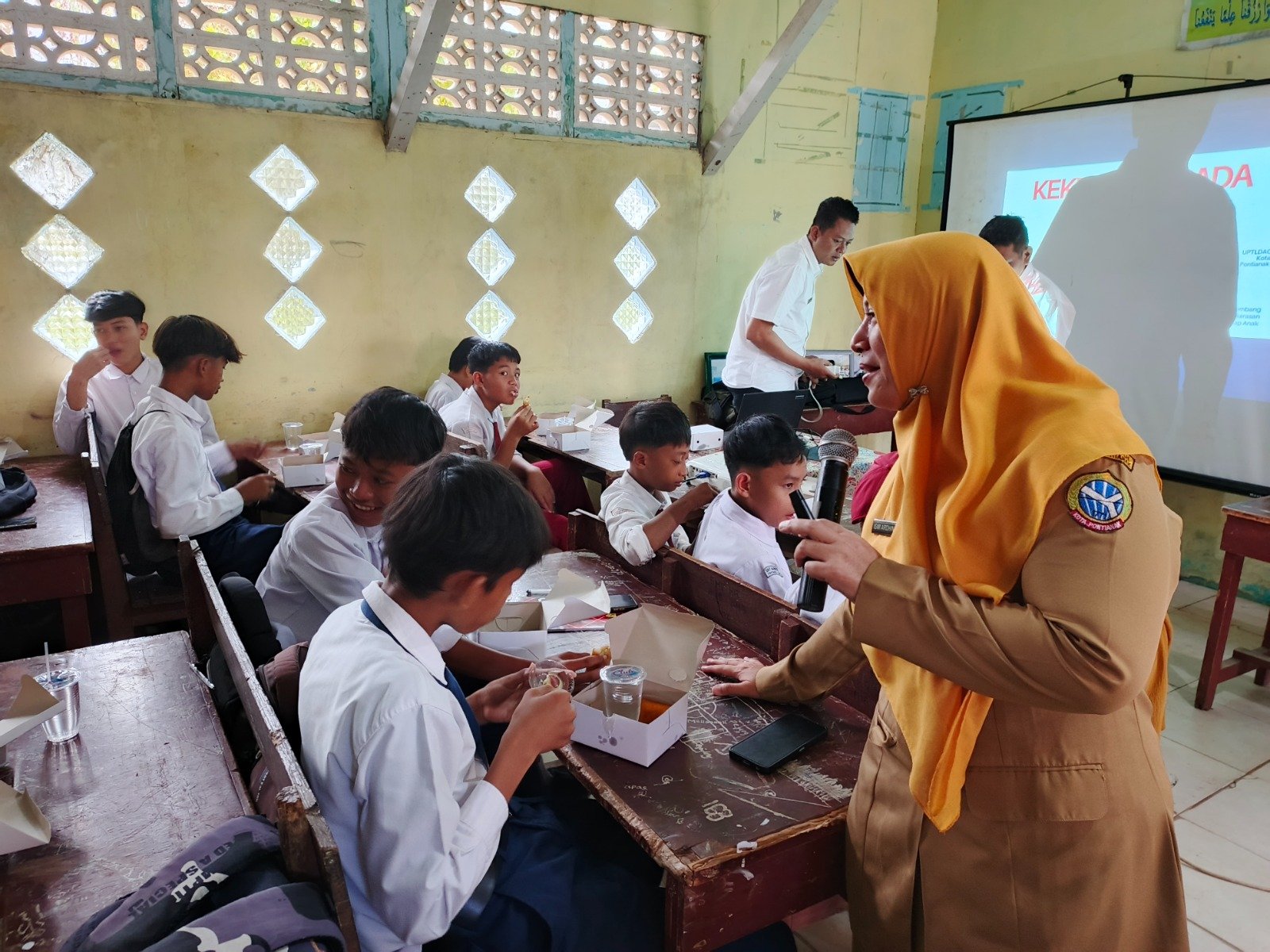 Dinsos Pontianak Gelar Sosialisasi Pencegahan Kekerasan Anak di Sekolah