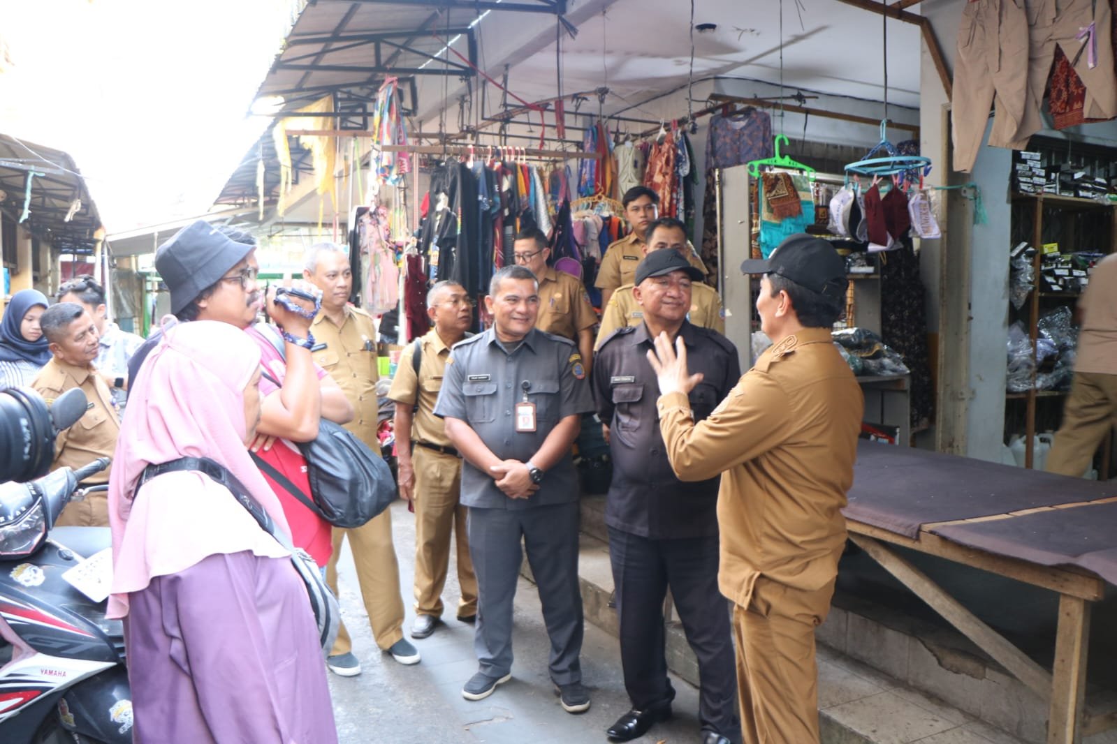 Wawako Pontianak Sosialisasikan Perwa Kemudahan Membayar Retribusi Pasar