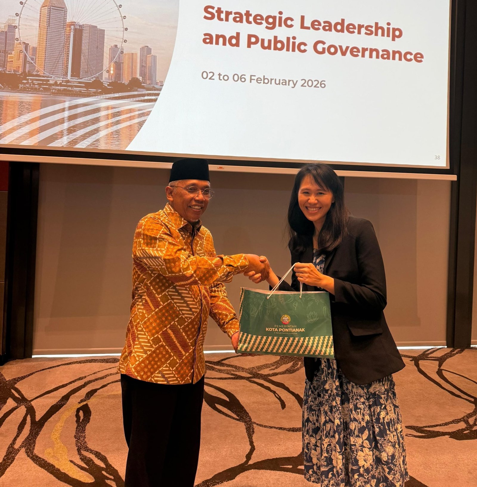 Sekda Pontianak Lulus Seleksi Program Kepemimpinan di Singapura