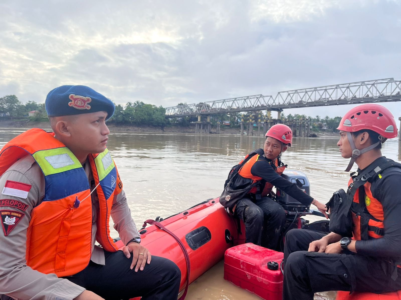 Tim SAR Gabungan Masih Mencari Dua dari Empat Anak yang Tenggelam di Sungai Kapuas