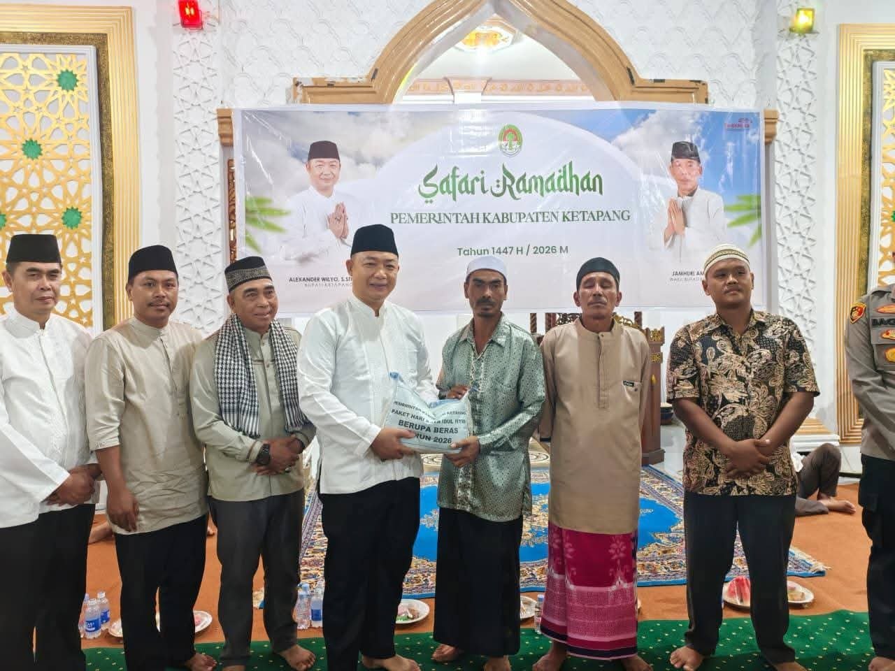 Safari Ramadhan di Nanga Tayap, Bupati Ketapang Tinjau Koperasi Desa dan Perkuat Silaturahmi dengan Masyarakat