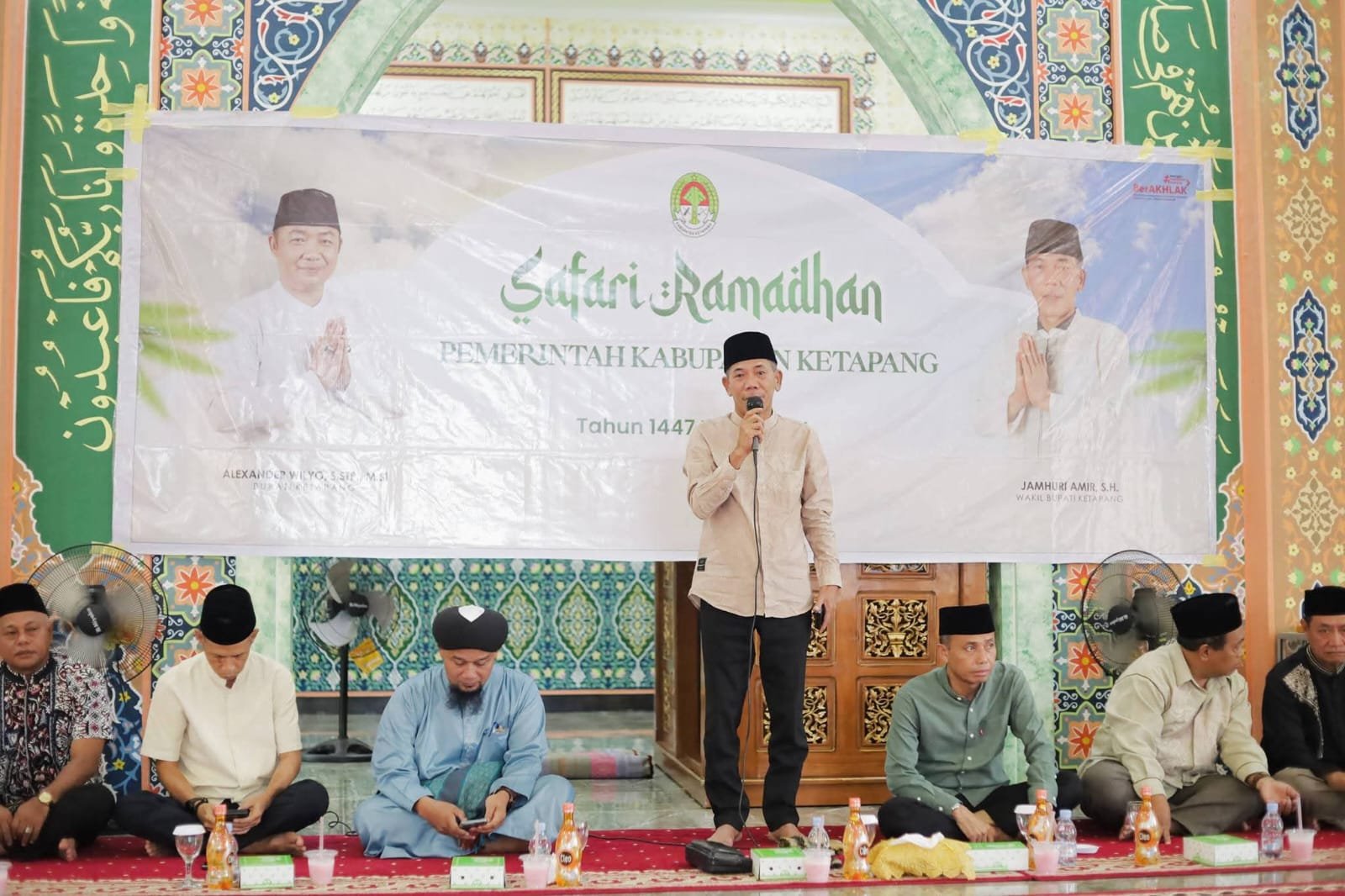 Pemkab Ketapang Gelar Safari Ramadan, Salurkan Beras Sambil Dengarkan Aspirasi Warga