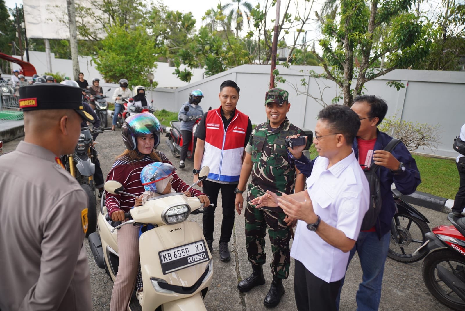 Wali Kota Pontianak Minta Warga Tak Terpancing Isu Kelangkaan BBM, Pertamina Pastikan Stok Aman