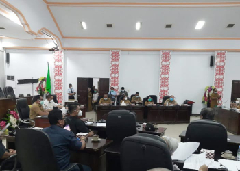 Keterangan foto: Pelaksanaan audiensi manajemen RSUD Agoesdjam bersama Pemda Ketapang yang difasilitasi DPRD, Selasa (24/08/2021). (Abdul Salim)