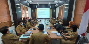 Keterangan foto: Rapat persiapan kepanitiaan Musabaqah Tilawatil Quran (MTQ) ke XXIX tingkat Provinsi Kalimantan Barat, di Ruang Rapat Asisten Sekretariat Daerah Kabupaten Sintang, Senin (30/08/2021).
