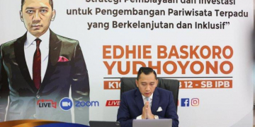 Edhie Baskoro Yudhoyono alias Ibas secara resmi meraih gelar Doktor Manajemen Bisnis (DMB) di Institut Pertanian Bogor (IPB), Rabu (25/08/2021).