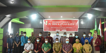 Bupati Sintang yang diwakili oleh Staf Ahli Bupati Sintang Bidang Perekonomian, Pembangunan, dan Keuangan, Igor Nugroho, membuka pelaksanaan Musyawarah Cabang Ke I Pengurus Cabang Ikatan Mahasiswa Muhammadiyah (IMM) Kapuas Raya, Senin (06/09/2021)