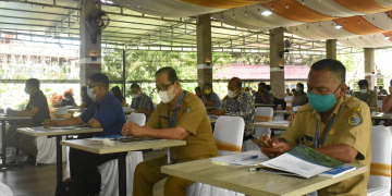 Training of Trainer Penyusunan Peraturan Desa Tentang Perencanaan dan Pengelolaan Areal Berhutan di Area Penggunaan Lain di Kabupaten Sintang, Senin (13/09/2021),