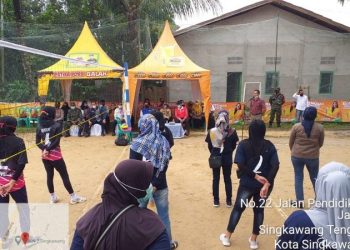 Wali Kota Singkawang, Tjhai Chui Mie, menghadiri Pembukaan Kejuaraan Volley JVC Cup 2021 se-Kota Singkawang, Kamis (02/09/2021). (Istimewa)