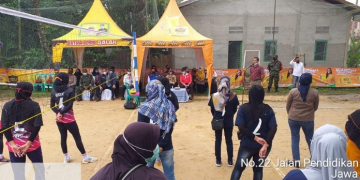 Wali Kota Singkawang, Tjhai Chui Mie, menghadiri Pembukaan Kejuaraan Volley JVC Cup 2021 se-Kota Singkawang, Kamis (02/09/2021). (Istimewa)