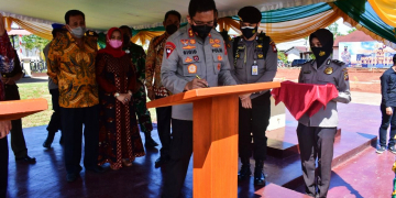 Kapolda Kalbar, Irjen Pol Sigid Tri Hardjanto meresmikan gedung baru mako Polres Kapuas Hulu, di Jalan D.I Panjaitan, Kecamatan Putussibau Utara, Kabupaten Kapuas Hulu. Minggu (05/09/2021).