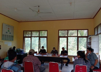 Rapat ini turut dihadiri oleh para pemilik tanah dan masyarakat yang tinggal di sekitar lokasi di Jalan Air Merah.
