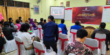 Peluncuran Hari Pemungutan Suara Pemilu tahun 2024 diikuti secara darring oleh KPU Sanggau beserta tamu undangan lainnya