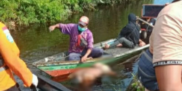 Tim SAR Gabungan menemukan Jenazah Khoirul di Sungai Belangiran, Kecamatan Kendawangan. Foto: Ist