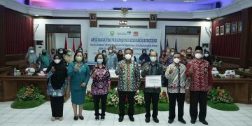 Bupati Paolus Hadi menghadiri Apel Siaga Pendampingan Keluarga Bergerak, Kamis (12/05/2022). Foto: Kominfo Sanggau