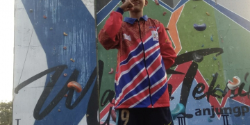 Bregita Hedita atlet panjat tebing asal Kapuas Hulu ini meraih medali emas untuk kategori Lead perorangan putri