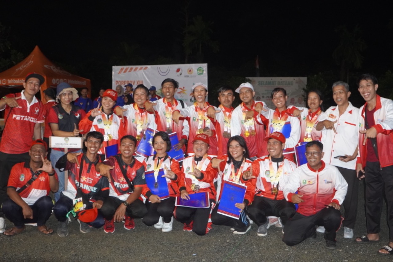 Foto---Atlet petanque Kabupaten Sanggau yang berhasil meraih prestasi di ajang Porprov Kalbar 2022, Kamis (10/10/2022)---istimewa 
