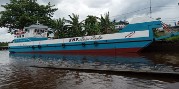 Kapal Fery Penyeberangan yang dibeli Pemkab Kapuas Hulu Rp4,7 miliar