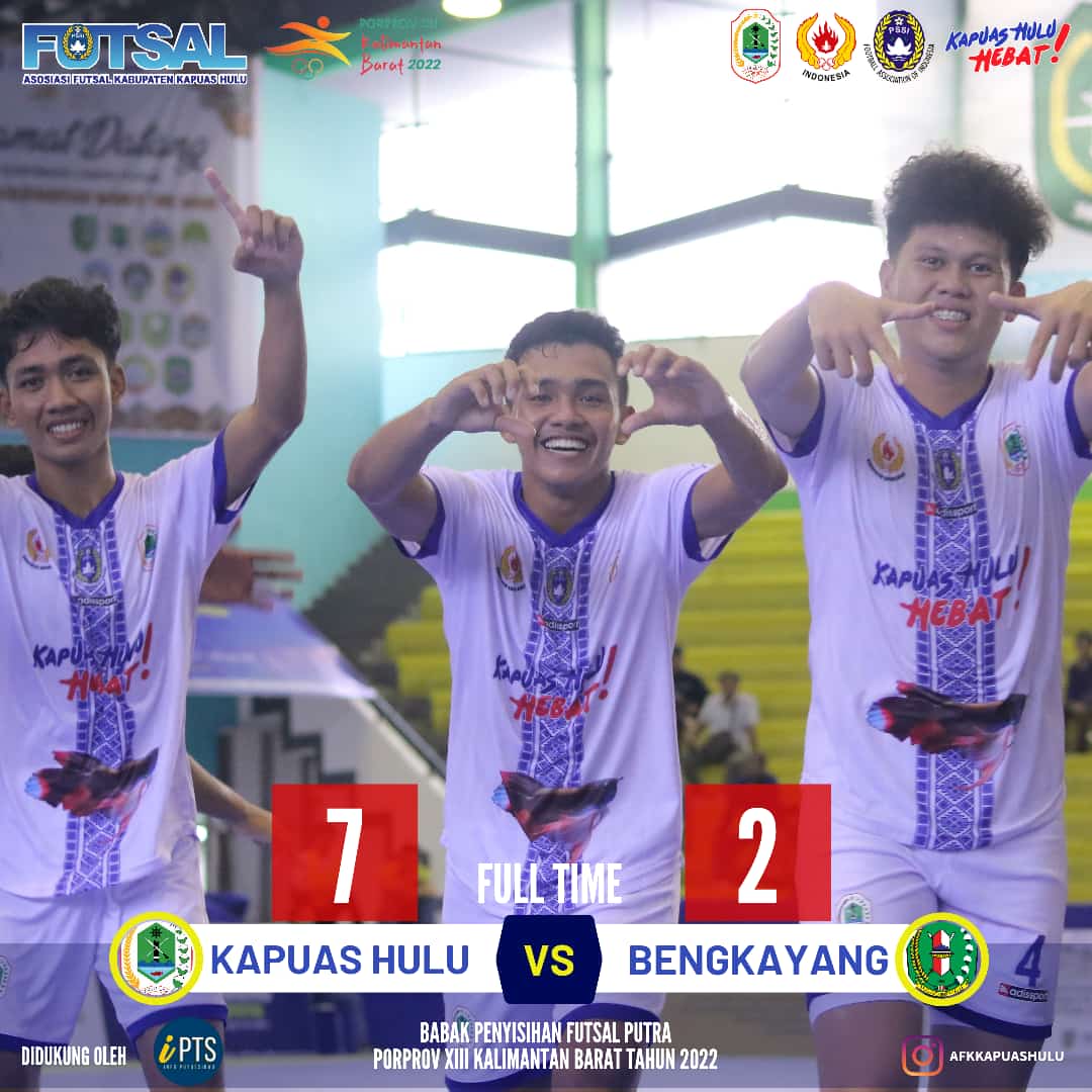 Pemain Futsal Kabupaten Kapuas Hulu saat merayakan kemenangan atas tim Futsal Bengkayang