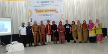 Tenun Kalengkang Jadi Tema Seminar Budaya di Sanggau 