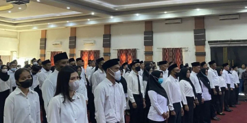 Foto--Proses pengambilan sumpah/janji anggota PPS se-Ketapang---istimewa.