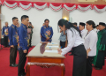 Penandatanganan berita acara pelantikan PPK se Kapuas Hulu