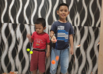 Permainan Lato-lato saat ini mulai menjamur dimainkan dikalangan anak-anak