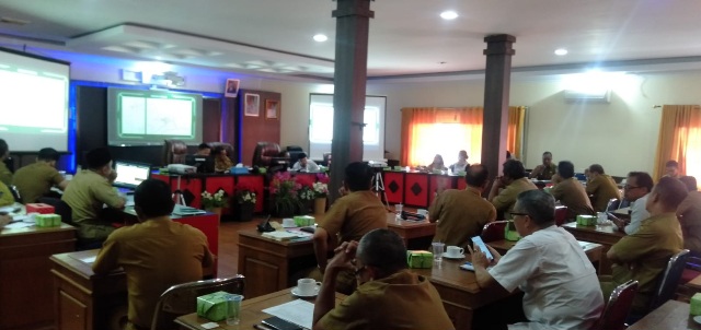 Foto--Rapat panitia MTQ XXXI Tingkat Provinsi, Senin (21/02/2023) di aula Bappeda Sanggau--Kiram Akbar