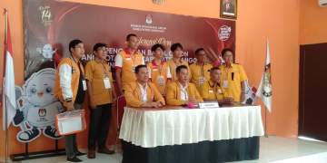 Hanura Daftarkan Bacaleg ke KPU Sanggau, Jam 10, Tanggal 10, Partai Nomor 10