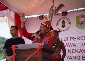 Foto--Bupati Sanggau, Paolus Hadi memberi sambutan pada peresmian Dio Radakng, Kamis (25/05/2023) di Kecamatan Balai--Diskominfo Sanggau