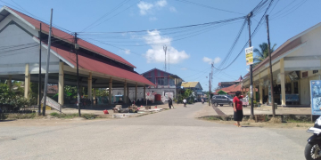 Foto---Pasar Seroja yang terdiri dua bagian. Sebelah kiri rencananya akan dibuat food court dan sebelah kanan terdiri dari kios-kios---Kiram Akbar