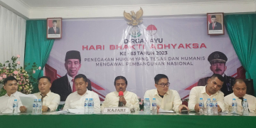 Kejari Kapuas Hulu saat melakukan press release pencapaian kinerja dari bulan Januari hingga Juli 2023 dalam HUTAN HBA ke 63