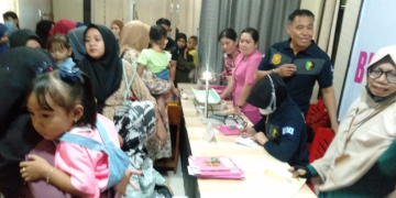 Foto---Posyandu yang digelar di aula Mapolres Sanggau, Jumat (28/07/2023)---Kiram Akbar