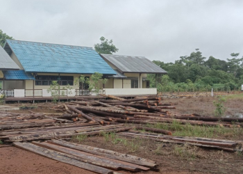 Pembangunan ruangan di SLB Negeri 25 Kedamin Hilir mulai dilakukan