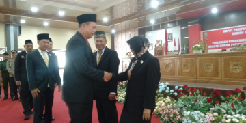 Proses PAW, Yunita Resmi Dilantik Jadi Anggota DPRD Sanggau Periode 2019-2024