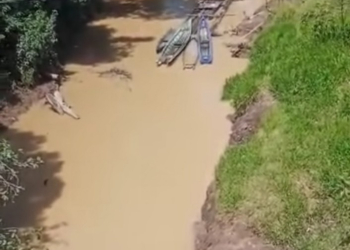 Air sungai di Desa Nanga Mentebah dikeluhkan warga setempat karena keruh