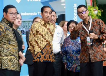 Di Hadapan Presiden, PLN Paparkan Konsep Transisi Energi Menuju COP28 Pada Acara Puncak Festival LIKE 2023