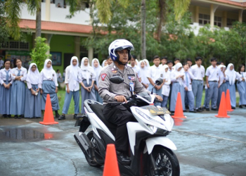 Kolaborasi PLN dengan POLRI, Edukasi Masyarakat Umum dari Bahaya Listrik sampai dengan Safety Riding