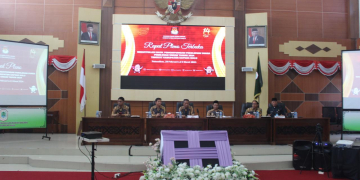 Rapat pleno terbuka yang dilakukan KPU Kapuas Hulu di aula DPRD Kapuas Hulu