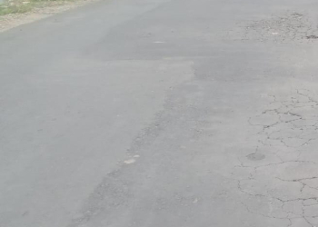 ruas jalan Simpang Sejiram - Nanga Tepuai - Nanga Semangut, yang terletak di ruas jalan nasional Desa Belikai Kecamatan Seberuang Kabupaten Kapuas Hulu dikeluhkan warga karena belum lama dikerjakan sudah rusak