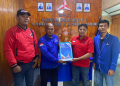 Kader PDI Perjuangan Kabupaten Kapuas Hulu saat mengambil formulir pendaftaran calon Kepala Daerah le Partai Demokrat