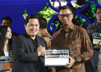 Dirut PLN Raih Best CEO of Communications, PLN Jadi Best of The Best Communications dengan 12 Penghargaan dari Menteri BUMN di Ajang BCOMSS 2024