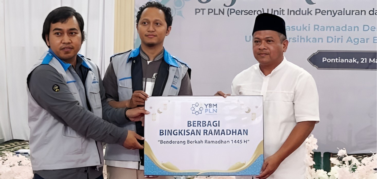 PLN UIP3B Kalimantan menyerahkan bantuan ke Panti Asuhan Nur Fauzi, Kamis, 21 Maret 2024. Foto: Dokumentasi PLN