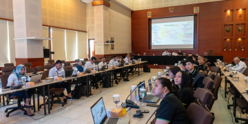 Gelar Operasi Bersama SEB Sarawak, Upaya PLN Perkuat Kelistrikan di Wilayah Perbatasan Malaysia