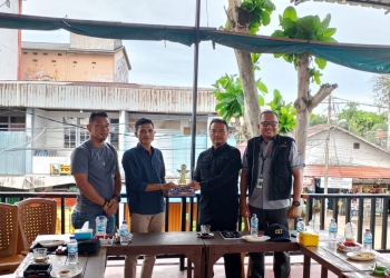 Ratusan Buruh Desak Pemkab Ketapang Tetapkan UMSK