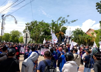 Aksi Demonstrasi Penetapan UMSK di Ketapang Kembali Bergulir