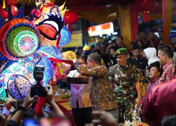 39 Naga Bersinar Tebar Pesona di Bumi Khatulistiwa, Edi Suryanto Sebut Cap Go Meh Beri Dampak Ekonomi Masyarakat